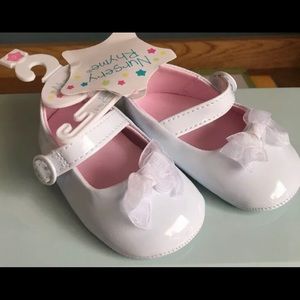 Nursery Rhymes White Patent Skimmers w/ bow sz 2